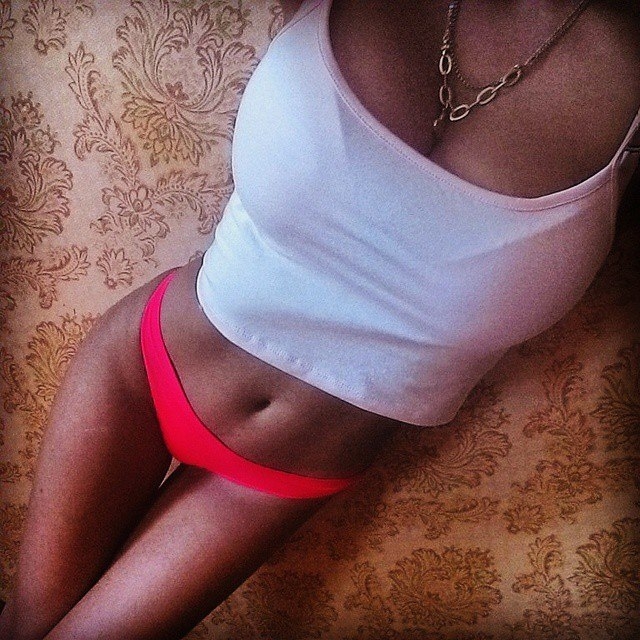 Очаровательная брюнетка с шикарной фигурой предлагает расслабиться в ее обворожительной компании. Буду радовать тебя каждую минуту встречи! 27114, 22 года